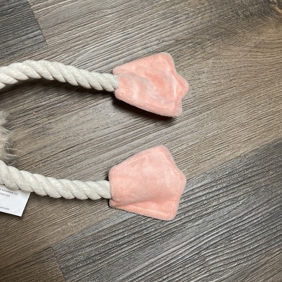 New Plush duck with Rope Dog Toy, makes a duck sound when pressed - Picture 4 of 7